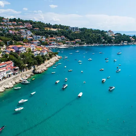 Apartment Zulijani A1 & A2 *