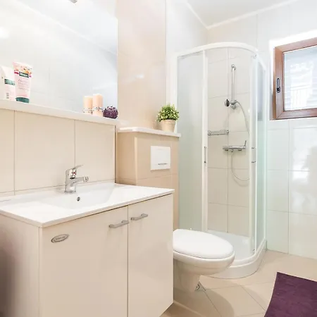 Апартаменты Apartment Zulijani A1 & A2