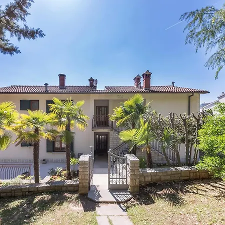 Zulijani A2 Apartment Rabac