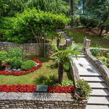 Apartment Zulijani A1&A2 * Rabac