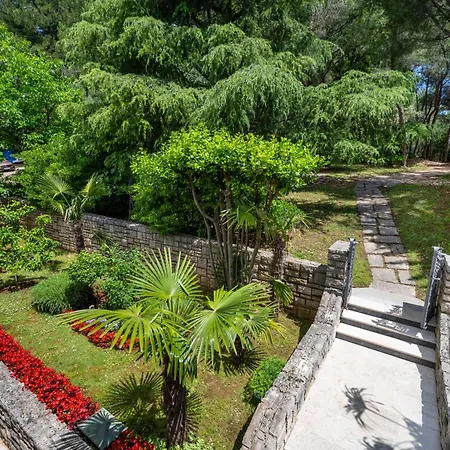 Apartment Zulijani A1&A2